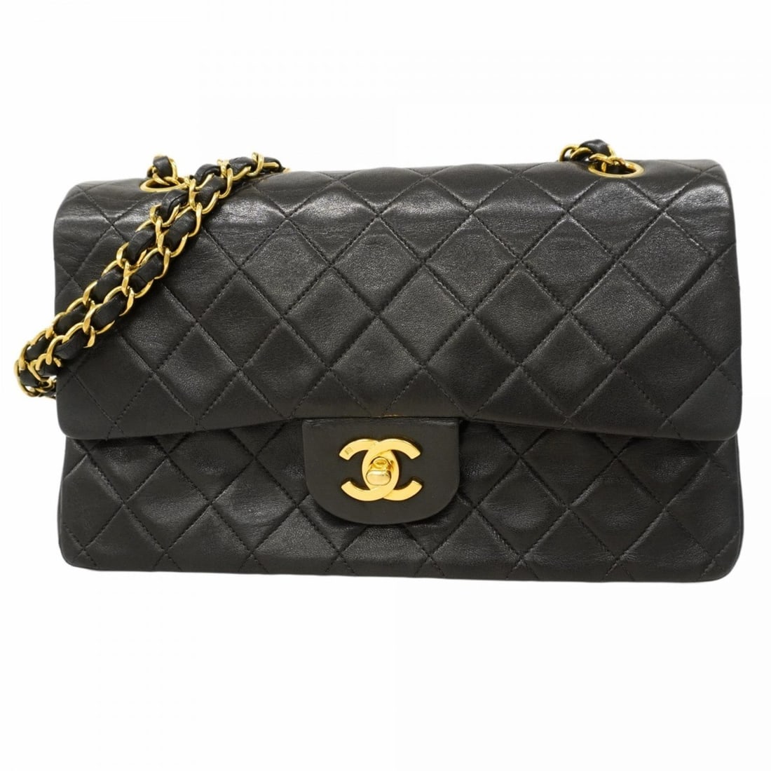 Chanel Matelasse Shoulder Bag with Double Flap and Chain, Lambskin, Black, Women's: --- Catalog ---Category: SizeSize (HxWxD): 16cm x 25cm x 6.5cm / 6.29'' x 9.84'' x 2.55''Category: DesignType: Shoulder bagColor: BlackGender: WomenMaterial: Leather Hardware Color: GoldLeather/Fur Ty