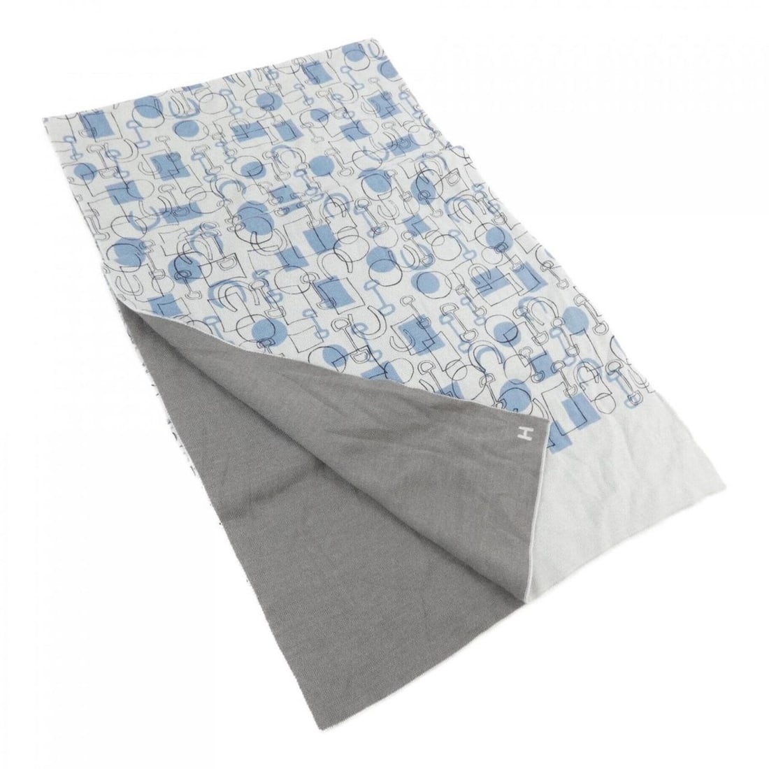 Hermes HERMES scarves and stoles: --- Catalog ---Category: SizeSize (LxW): 29cm x 1.76m / 11.41'' x 69.29''Category: DesignType: StoleColor: Black, Blue, GrayGender: MenMaterial: Silk , Cashmere Category: GeneralBrand: Hermes--- Item