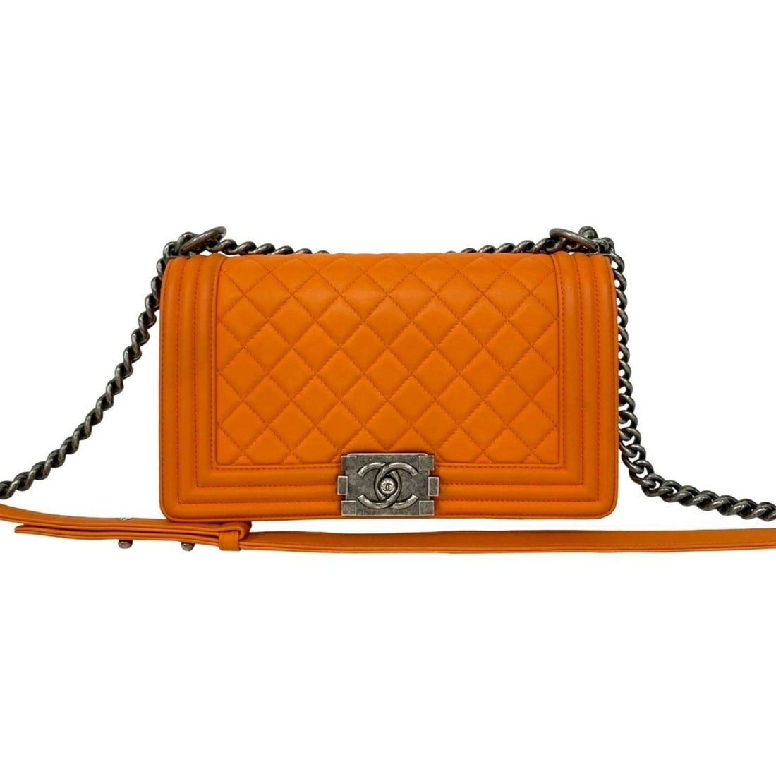 CHANEL Boy Chanel Coco Mark Leather Shoulder Bag Pochette Orange 24114: --- Catalog ---Category: SizeSize (HxWxD): 15cm x 24.5cm x 6.5cm / 5.9'' x 9.64'' x 2.55''Category: DesignType: Pochette, Shoulder bagColor: OrangeGender: WomenMaterial: Leather Category: GeneralBrand