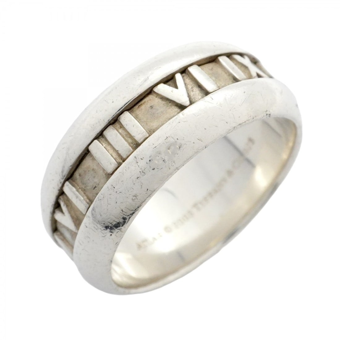 Tiffany Atlas Ring, Silver 925, Size 21.5, Men's, P2071422: --- Catalog ---Category: SizeJP Size: 21.5US Size: 10Category: DesignType: Band ringGender: MenMaterial: Silver 925Category: GeneralBrand: Tiffany--- Item List ---Section: ConditionRanking: Rank AB Us