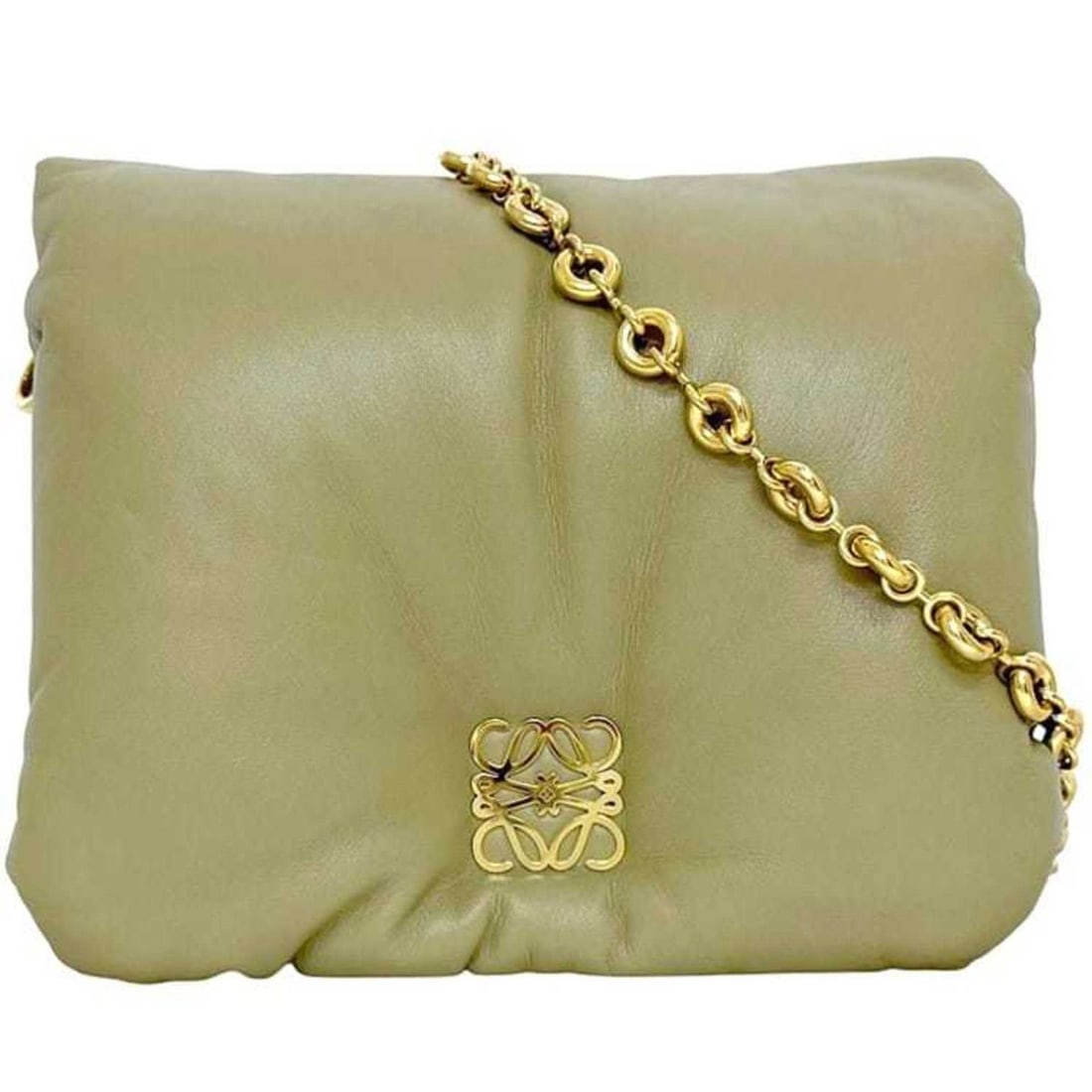 Loewe Puffer Goya Shoulder Bag f-24854 Khaki Green Anagram AP40P41X01 Leather Lambskin 062229 Chain: --- Catalog ---Category: SizeSize (HxWxD): 18cm x 22cm x 11cm / 7.08'' x 8.66'' x 4.33''Strap Length: 68cm / 26.77''Category: DesignType: Shoulder bagColor: Green, KhakiGender: WomenMaterial: Leather