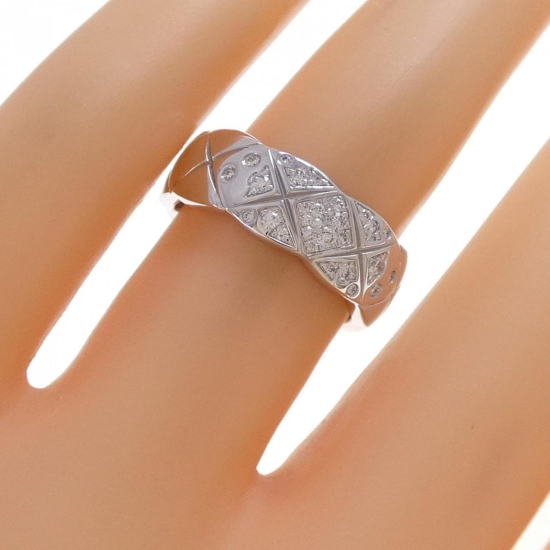 Chanel Coco Crush Medium Ring - 5