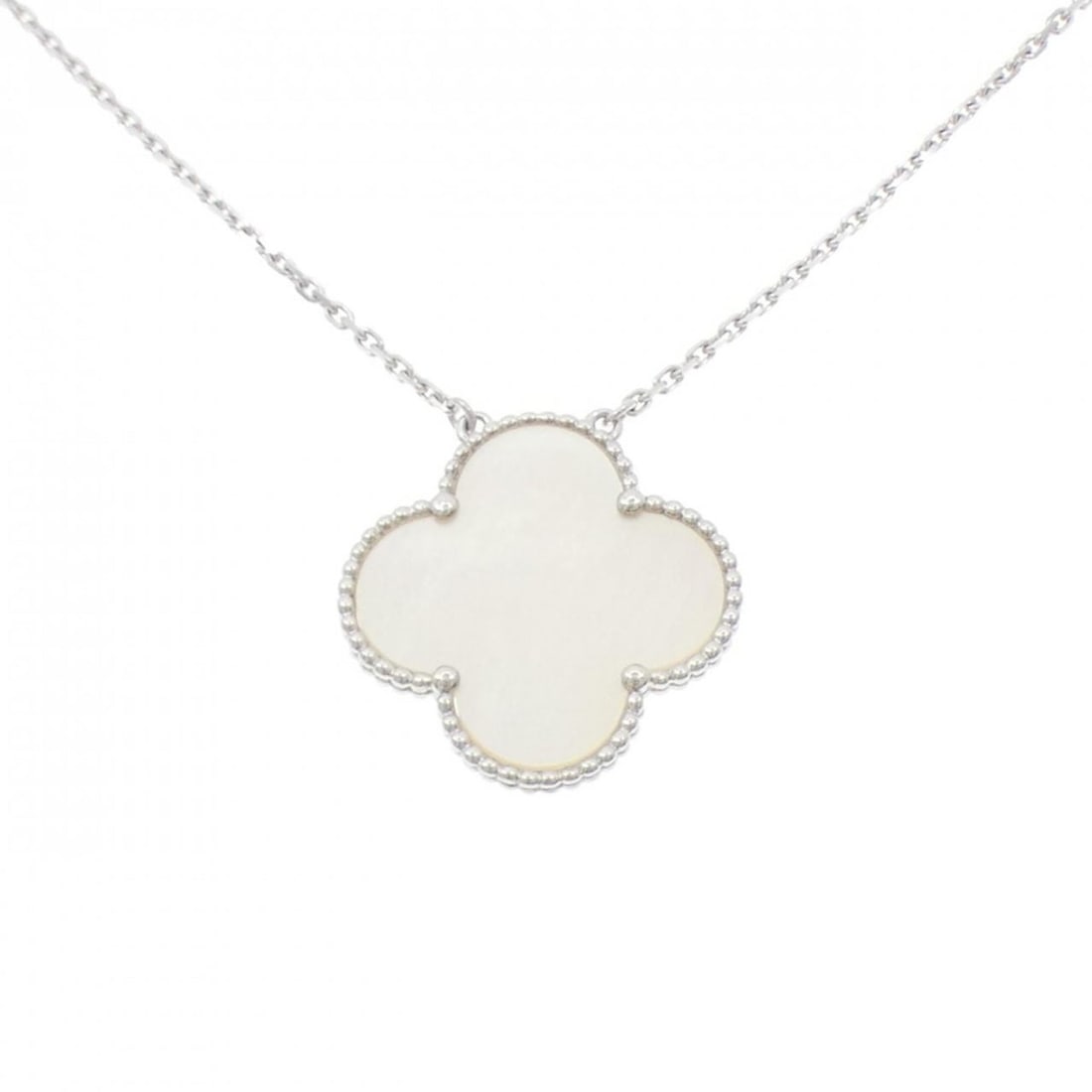 Van Cleef & Arpels Magic Alhambra Necklace: --- Catalog ---Category: SizePendant Size: 26.1mm x 26.1mm / 1.02'' x 1.02''Neck Circumference: 38 cm - 42 cm / 14.96'' - 16.53''Category: DesignColor: White goldStone: Mother of pearlGender: WomenMat