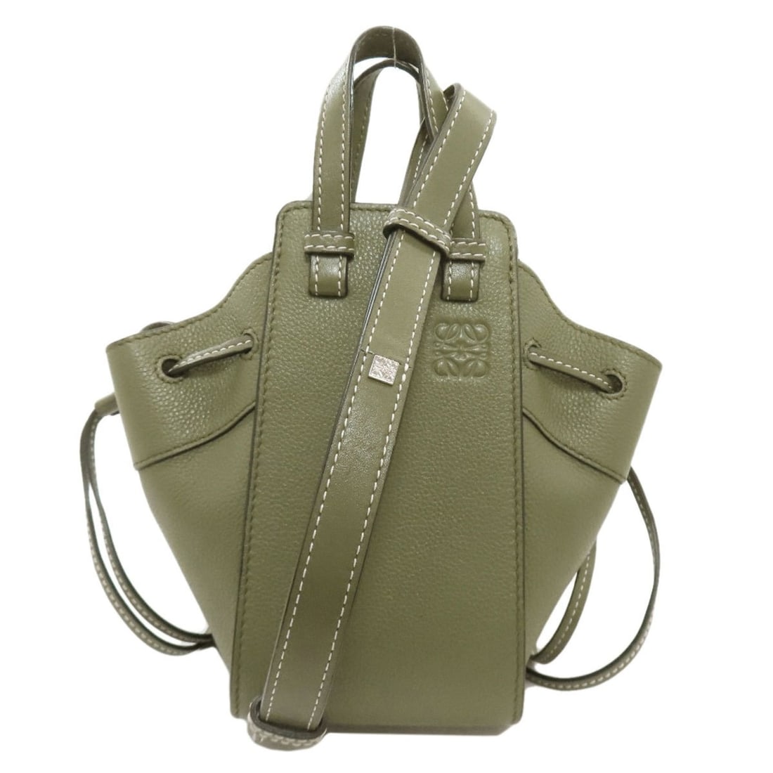 LOEWE Hammock Mini 2-Way Handbag in Calfskin Leather for Women: --- Catalog ---Category: SizeSize (HxWxD): 19.5cm x 10.5cm x 15.5cm / 7.67'' x 4.13'' x 6.1''Category: DesignType: HandbagColor: GreenGender: WomenMaterial: Leather Leather/Fur Type: CalfskinCategory: