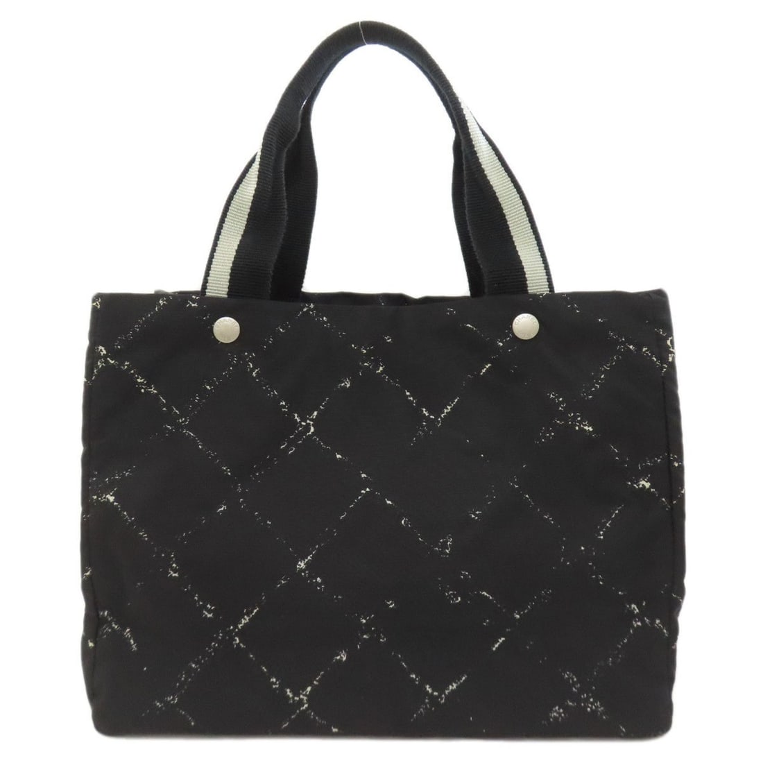 Chanel Travel Line Handbag, Nylon Material, Women's, CHANEL: --- Catalog ---Category: SizeSize (HxWxD): 27cm x 33cm x 16cm / 10.62'' x 12.99'' x 6.29''Category: DesignType: HandbagColor: BlackGender: WomenMaterial: Nylon Category: GeneralBrand: Chanel--- Item L