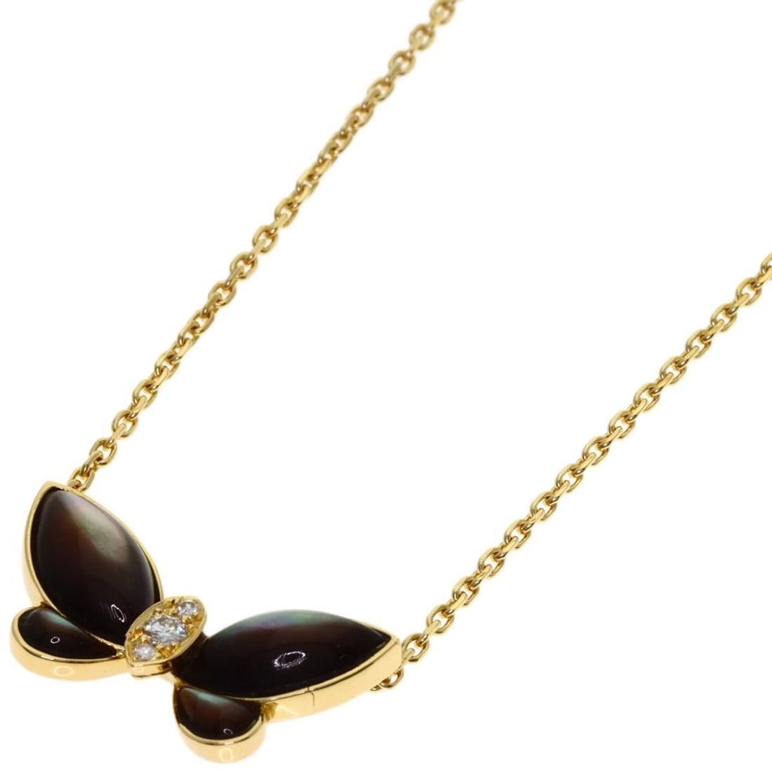 Van Cleef & Arpels Papillon Black Shell Necklace in 18K Yellow Gold for Women.: --- Catalog ---Category: SizeWeight: 5.1g / 0.17oz.Pendant Size: 11mm x 21.3mm / 0.43'' x 0.83''Neck Circumference: 41 cm / 16.14''Category: DesignColor: Black, YellowMetal: GoldStone: ShellGender: Wo