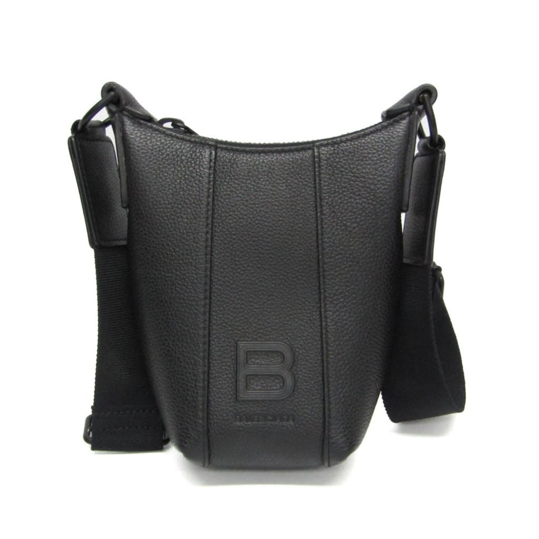 Balenciaga Hourglass Shoulder Bag 644722 Men,Women Leather Pouch,Shoulder Bag Black: --- Catalog ---Category: SizeSize (HxWxD): 16cm x 9cm x 6.5cm / 6.29'' x 3.54'' x 2.55''Strap Length: 84cm - 128cm / 33.07'' - 50.39''Category: DesignType: Pouch, Shoulder bagColor: BlackGender: Men,W