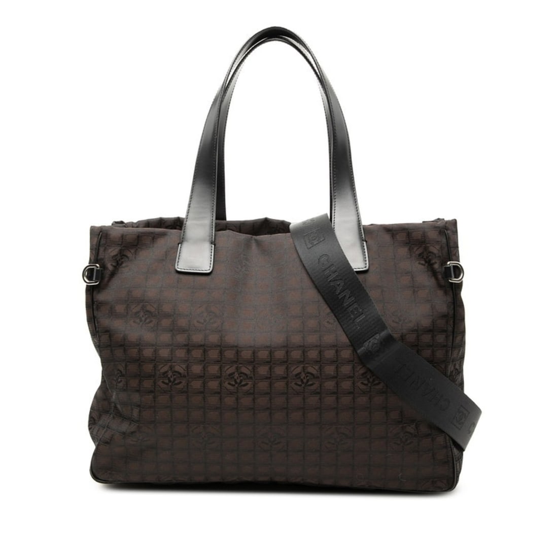 Chanel New Travel Line Tote MM Bag/Shoulder Bag, 2-Way, Brown, Black, Nylon, Leather, Women's,: --- Catalog ---Category: SizeSize (HxWxD): 25cm x 33cm x 14cm / 9.84'' x 12.99'' x 5.51''Category: DesignType: Shoulder bag, Tote bagColor: Black, BrownGender: WomenMaterial: Nylon , Leather Category: