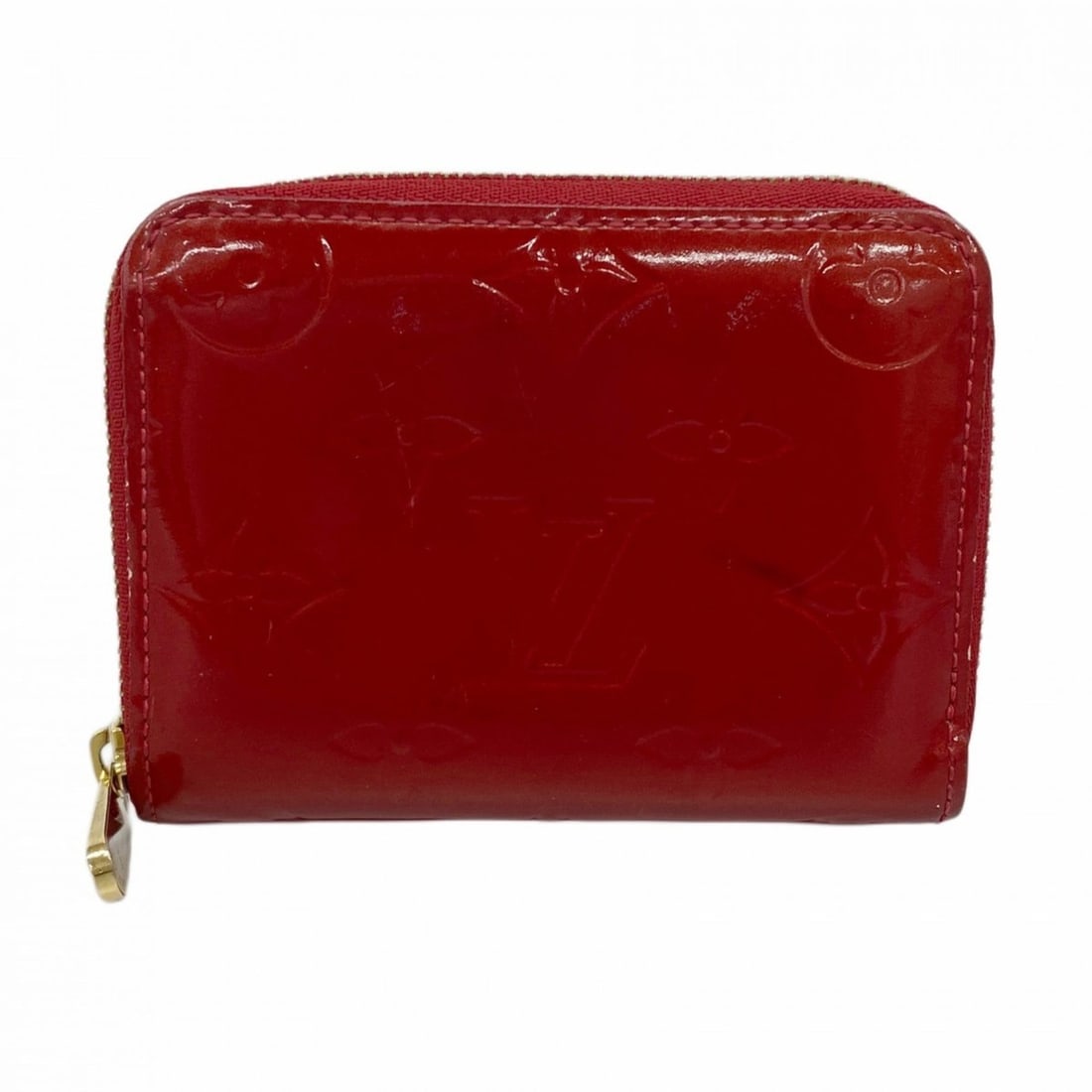 Louis Vuitton Vernis Zippy Coin Purse M93608 Pomme d'Amour for Women: --- Catalog ---Category: SizeSize (HxWxD): 8cm x 11cm x 2cm / 3.14'' x 4.33'' x 0.78''Category: DesignType: Coin purse/coin caseColor: Pomme d'amourGender: WomenCategory: GeneralMPN: M93608Brand: Loui