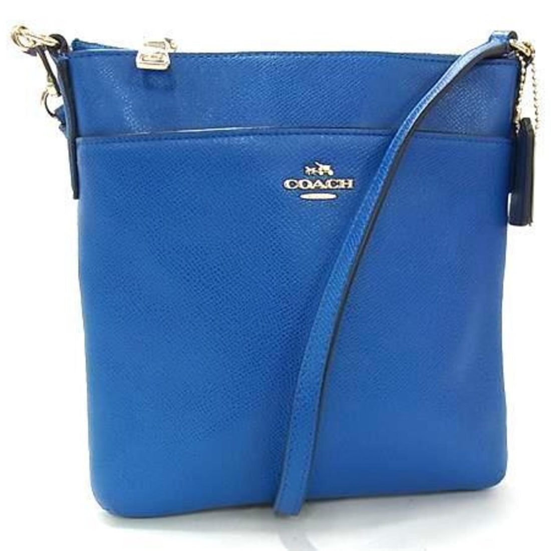 COACH Kit 41320 Shoulder Bag in Blue Leather for Men and Women: --- Catalog ---Category: SizeSize (HxWxD): 21cm x 21cm x 3cm / 8.26'' x 8.26'' x 1.18''Category: DesignType: Handbag, Shoulder bag, Tote bagColor: BlueGender: Men,Women,UnisexClosure: ZipperMaterial: