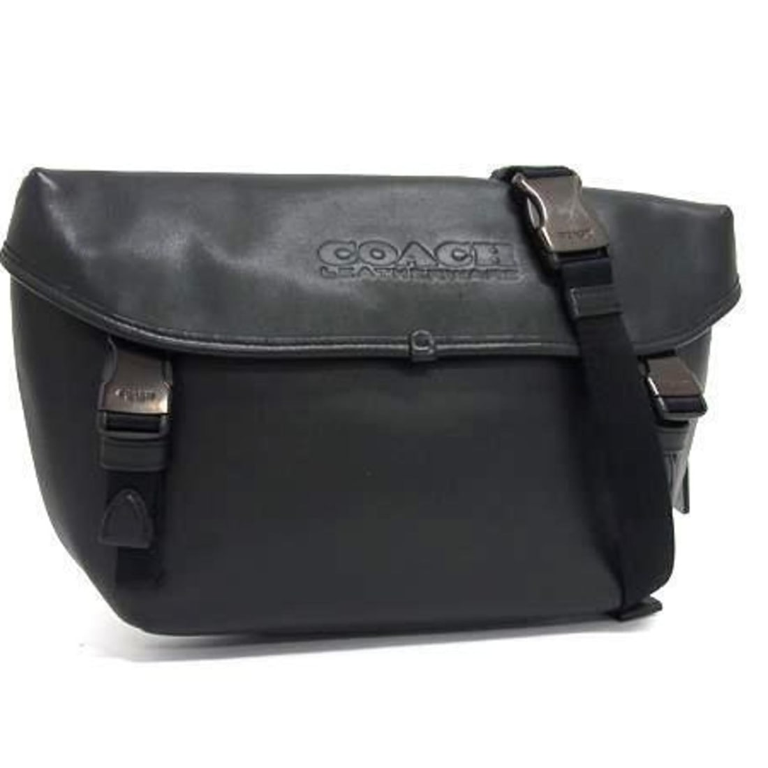 COACH League Oversized Sling Waist Bag (C2293) in Black Leather for Men and Women: --- Catalog ---Category: SizeSize (HxWxD): 21cm x 32cm x 4cm / 8.26'' x 12.59'' x 1.57''Category: DesignType: Sling bagColor: BlackGender: Men,Women,UnisexClosure: FlapMaterial: Leather Inner Pocket: