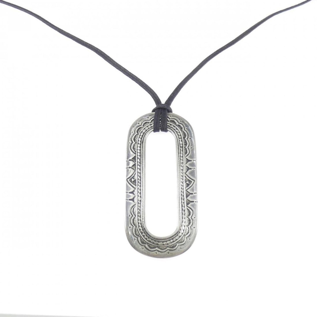 Hermes Touareg Necklace: --- Catalog ---Category: SizePendant Size: 83mm x 39.1mm / 3.26'' x 1.53''Neck Circumference: 82 cm / 32.28''Category: DesignGender: WomenMaterial: Silver 925Pendant Type: PendantNecklace Type: Neckla