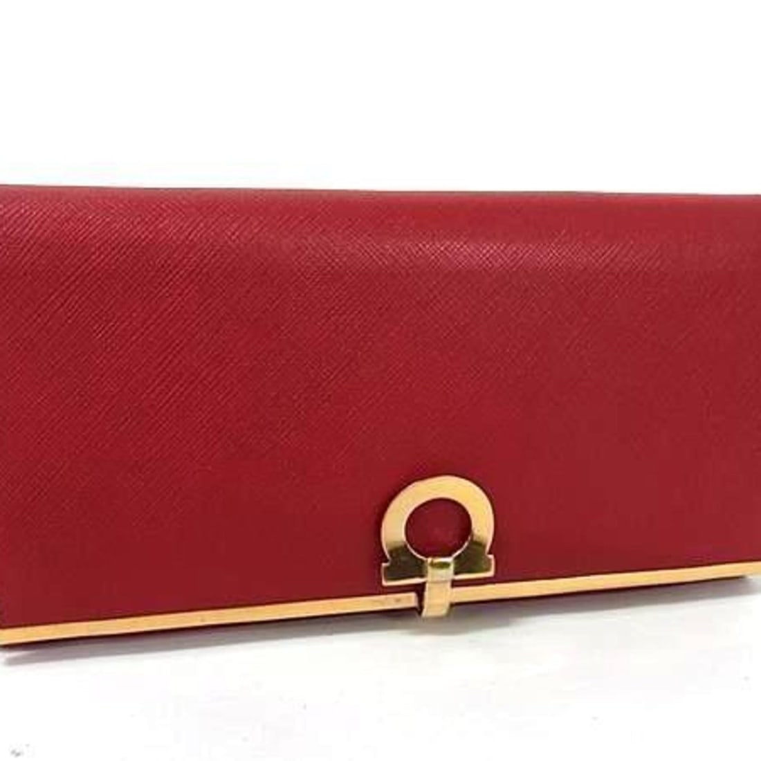 Salvatore Ferragamo Gancini Red Leather Women's Bifold Long Wallet with Clip: --- Catalog ---Category: SizeSize (HxWxD): 10.3cm x 19cm x 1.2cm / 4.05'' x 7.48'' x 0.47''Category: DesignType: Long wallet (bi-fold)Color: Red colorGender: WomenMaterial: Leather Category: GeneralLi