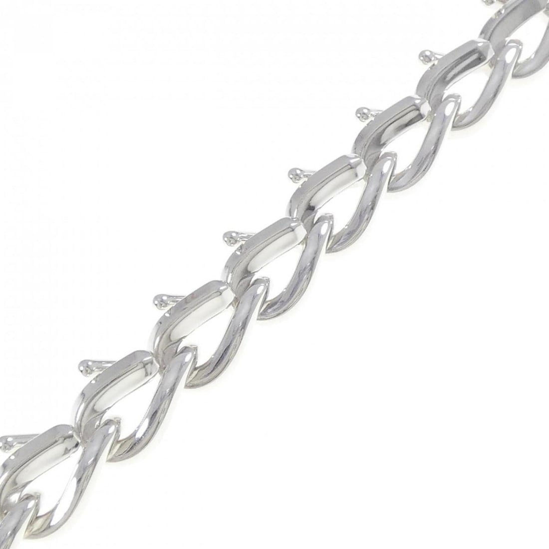 Tiffany Forge Large Bracelet: --- Catalog ---Category: SizeLength: 20cm / 7.87''Category: DesignType: Charm braceletGender: WomenMaterial: Silver 925Category: GeneralBrand: Tiffany--- Item List ---Section: ConditionRanking: Rank A