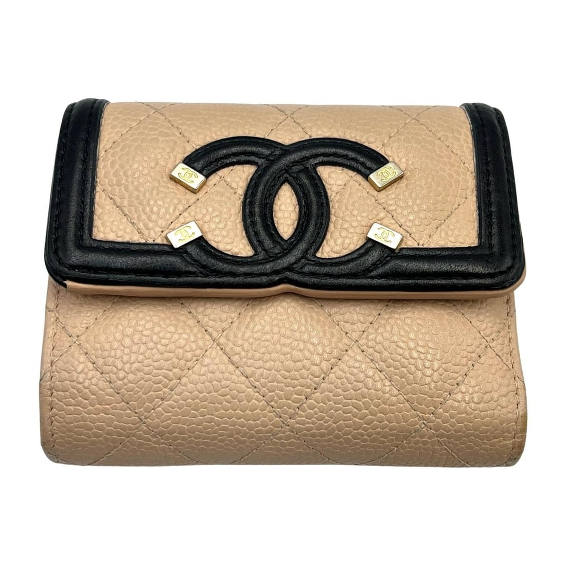 CHANEL Filigree Compact Wallet A81940, Matte Caviar Leather, Beige, Women's: --- Catalog ---Category: SizeSize (HxWxD): 8.5cm x 10.5cm x 2.5cm / 3.34'' x 4.13'' x 0.98''Category: DesignType: Wallet (tri-fold)Color: BeigeGender: WomenMaterial: Grained Calfskin Category: General