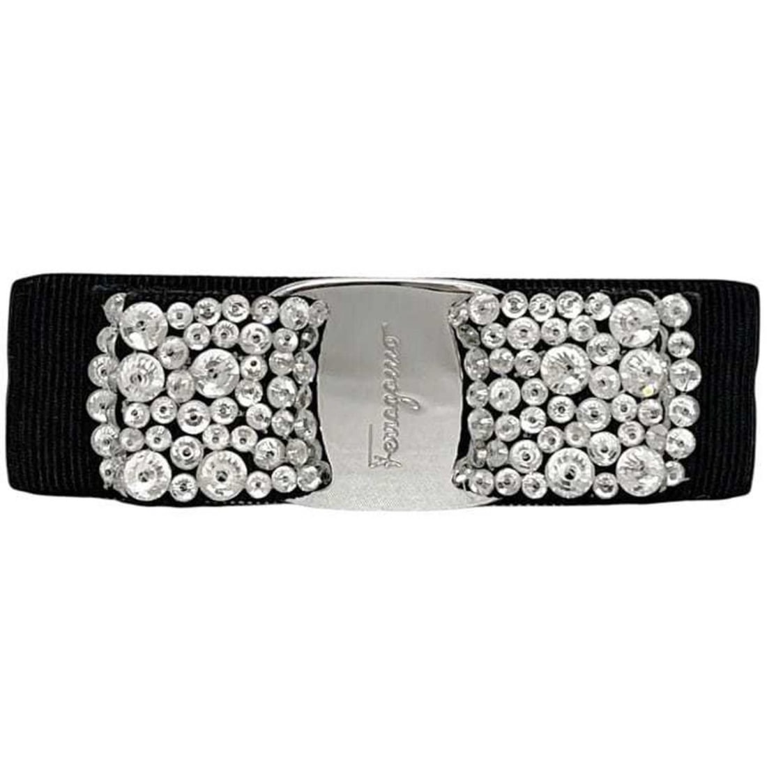 Salvatore Ferragamo Barrette ec-24765 Black Vara Canvas Rhinestones Ribbon Hair Clip Stone Women's: --- Catalog ---Category: SizeSize (LxW): 2.7cm x 9.5cm / 1.06'' x 3.74''Category: DesignType: BarretteColor: BlackStone: RhinestoneGender: WomenMaterial: CanvasCategory: GeneralLine: VaraBrand: Salvat