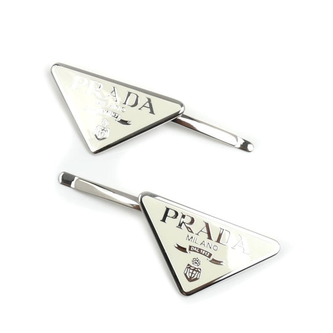PRADA Prada GP Enamel Metal Hairpin Hair Clip 1IF051_2BA6_F0009 Women's: --- Catalog ---Category: SizeSize (LxW): 2.47cm x 6.98cm / 0.97'' x 2.74''Category: DesignType: Hair clipColor: SilverGender: WomenMaterial: Silver 925Category: GeneralMPN: 1IF051_2BA6_F0009Brand: Pra