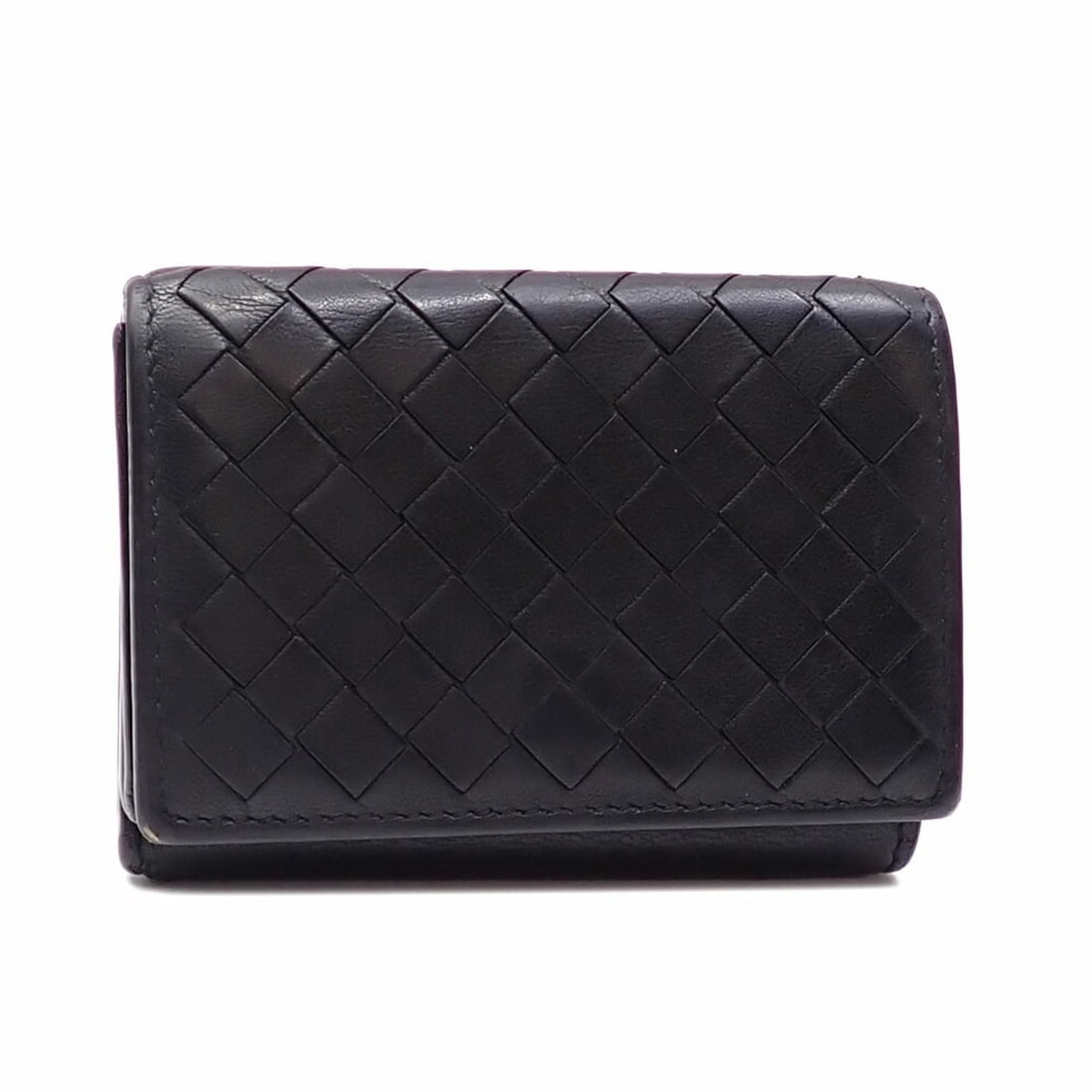 Bottega Veneta Intrecciato Tri-fold Wallet Women's Black Leather 515385 V00B2 8885: --- Catalog ---Category: SizeSize (HxWxD): 7cm x 10cm x 2.3cm / 2.75'' x 3.93'' x 0.9''Category: DesignType: Wallet (tri-fold)Color: BlackGender: WomenMaterial: Leather Category: GeneralMPN: 515385 V0