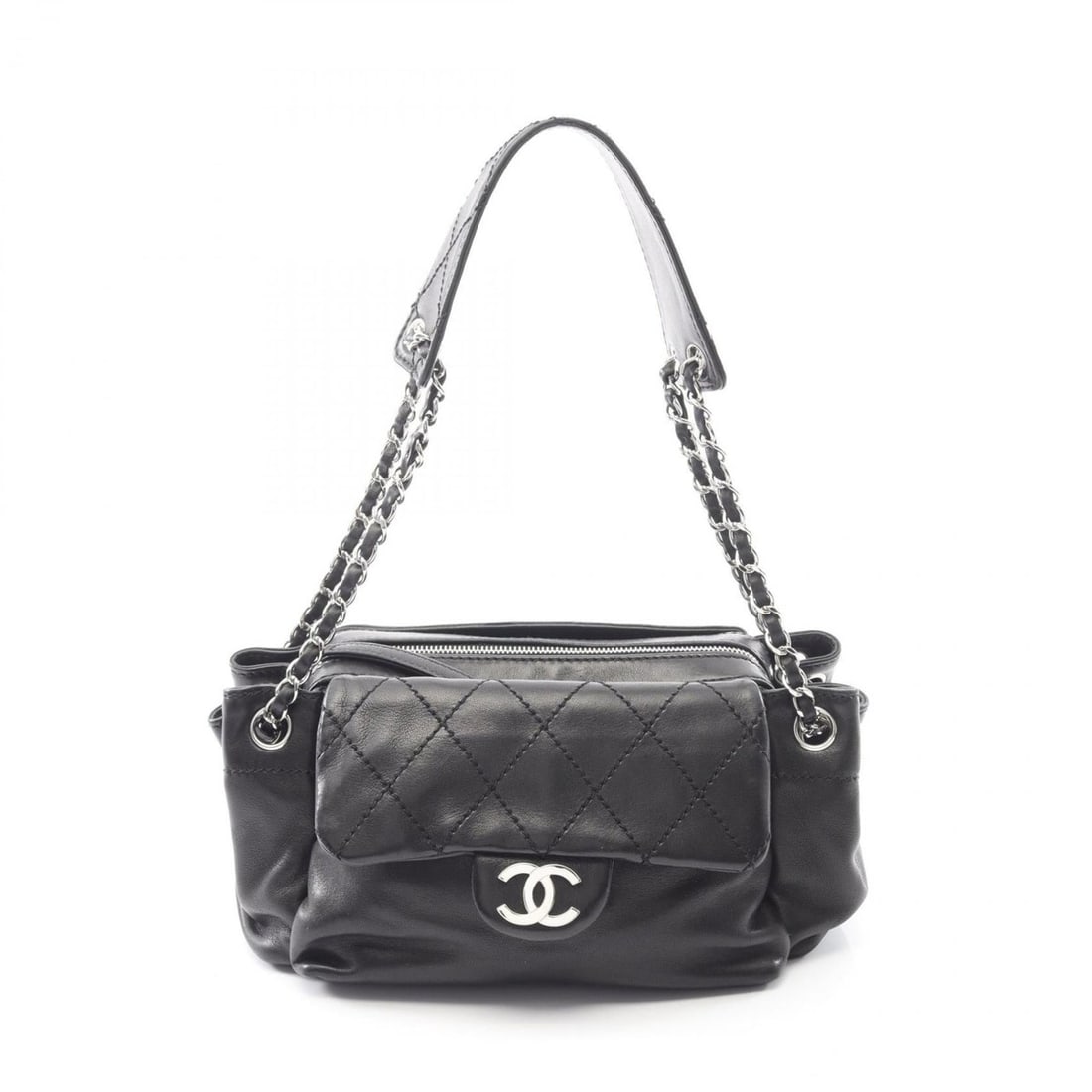 CHANEL Matelasse Shoulder Bag, Lambskin Leather, Women's, Black: --- Catalog ---Category: SizeSize (HxWxD): 15cm x 26cm x 13cm / 5.9'' x 10.23'' x 5.11''Category: DesignType: Shoulder bagColor: BlackGender: WomenMaterial: Leather Leather/Fur Type: LambskinCategory:
