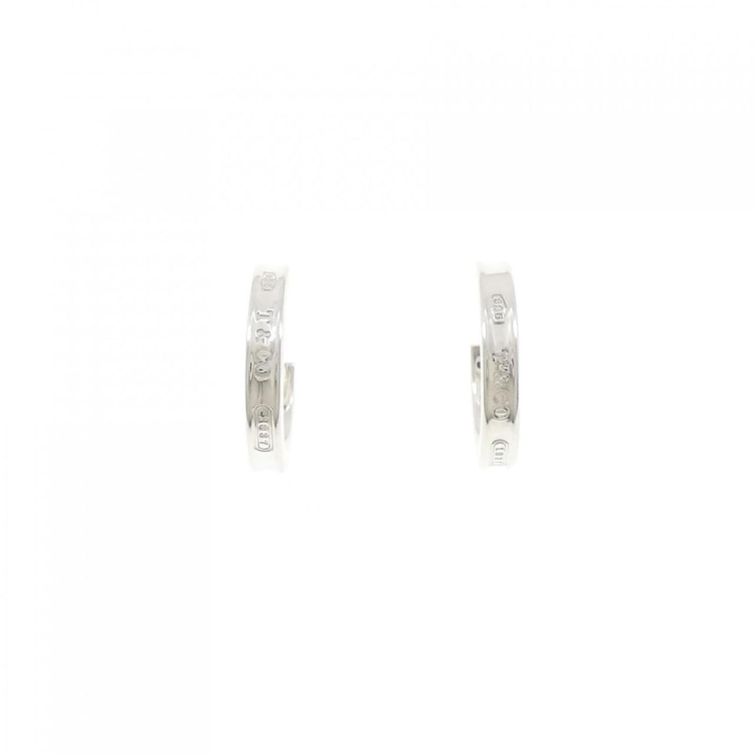 Tiffany 1837 small hoop earrings: --- Catalog ---Category: SizeSize (HxWxD): 16.80mm x 2.90mm / 0.66'' x 0.11''Category: DesignType: Stud earringsGender: WomenMaterial: Silver 925Category: GeneralBrand: Tiffany--- Item List ---Section