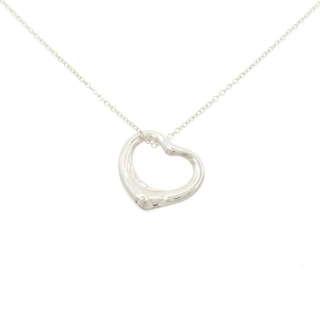 Tiffany Open Heart Necklace: --- Catalog ---Category: SizePendant Size: 14.9mm x 14.9mm / 0.58'' x 0.58''Neck Circumference: 41 cm / 16.14''Category: DesignColor: SilverGender: WomenMaterial: Silver 925Pendant Type: