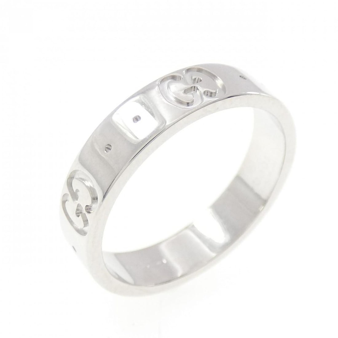 Gucci Icon Ring: --- Catalog ---Category: SizeJP Size: 8US Size: 4.5Category: DesignType: Band ringGender: WomenMaterial: White gold (18K)Category: GeneralMPN: 660070 J8502 9000Brand: Gucci--- Item List ---Section: Co