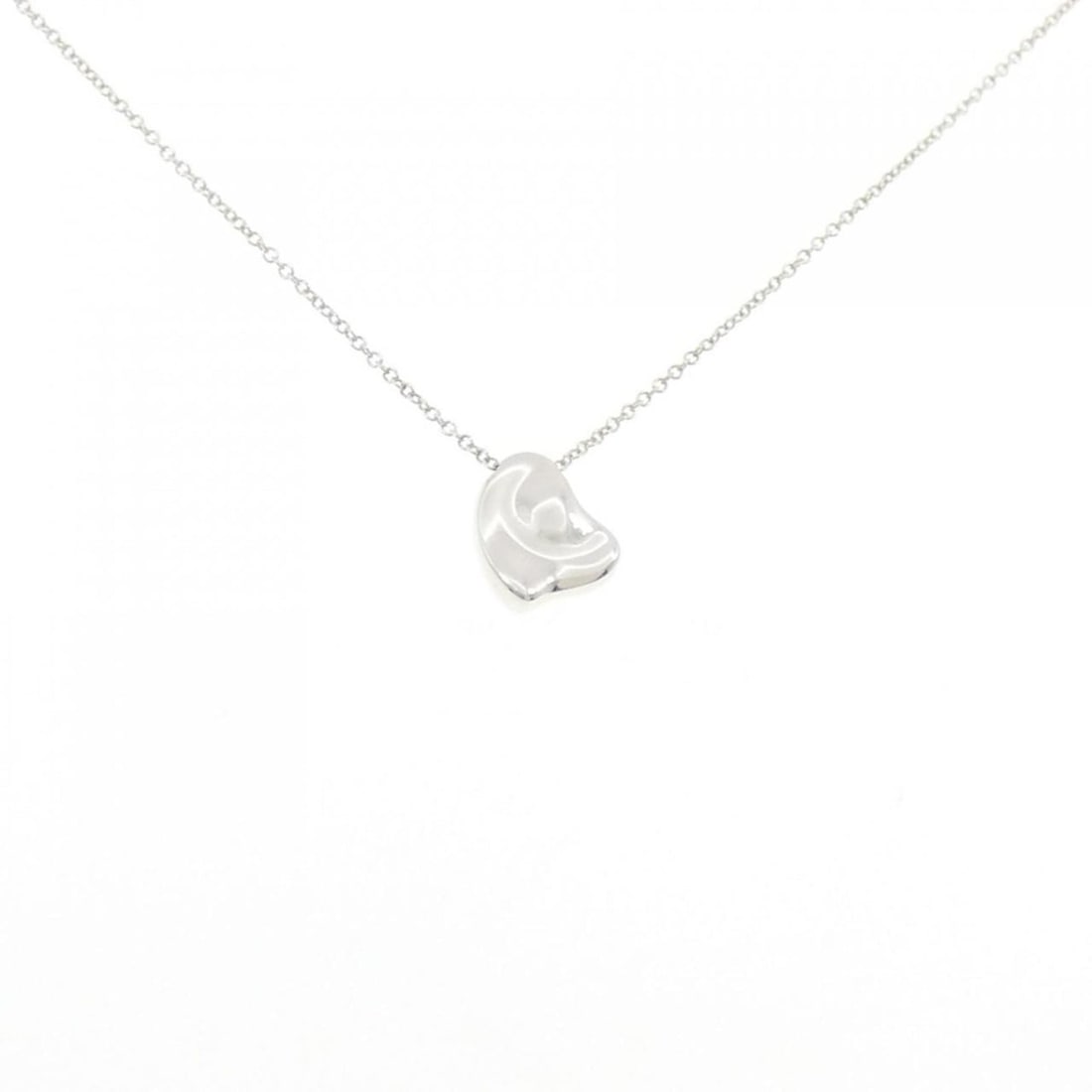 Tiffany 925 necklace: --- Catalog ---Category: SizePendant Size: 11.6mm x 10.1mm / 0.45'' x 0.39''Neck Circumference: 42 cm / 16.53''Category: DesignColor: SilverGender: WomenMaterial: Silver 925Pendant Type: