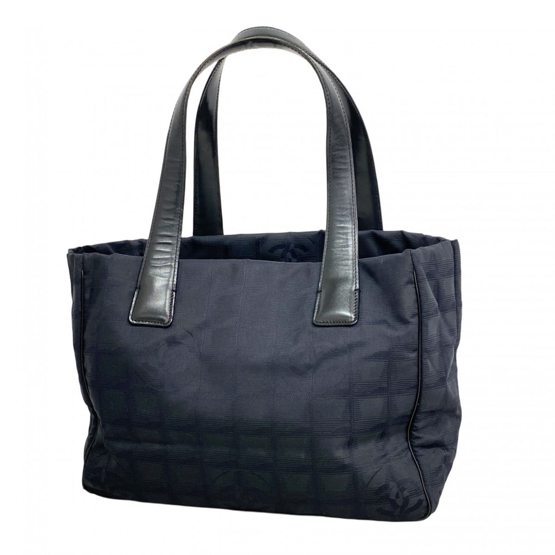 Chanel New Travel Nylon Tote Bag, Black, Women's: --- Catalog ---Category: SizeSize (HxWxD): 22cm x 28.5cm x 11.5cm / 8.66'' x 11.22'' x 4.52''Category: DesignType: Tote bagColor: BlackGender: WomenMaterial: Nylon Hardware Color: GoldCategory: Genera