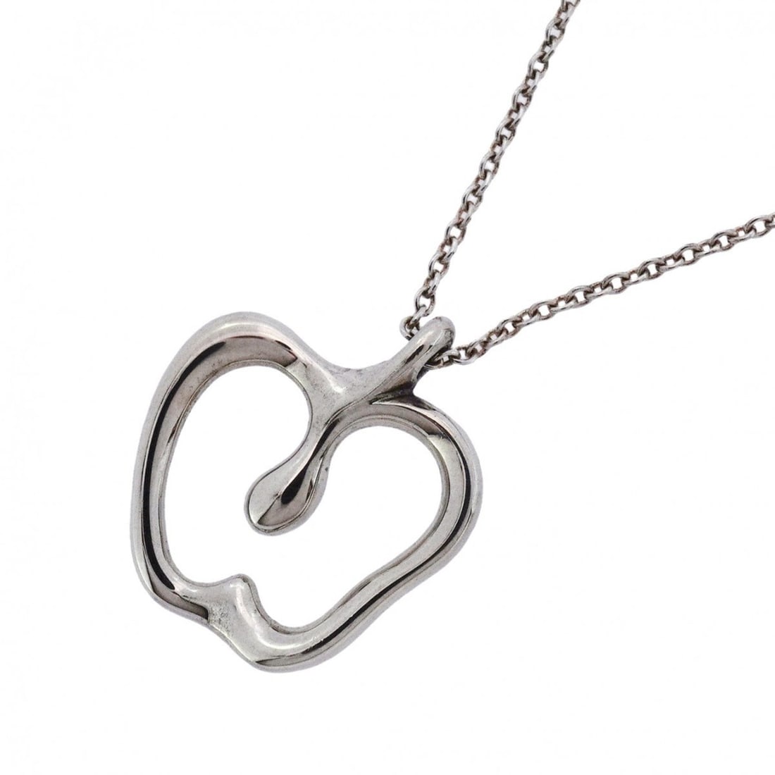 Tiffany Necklace Apple Silver 925 Women's: --- Catalog ---Category: SizePendant Size: 17.6mm x 15.9mm / 0.69'' x 0.62''Neck Circumference: 41 cm / 16.14''Category: DesignGender: WomenMaterial: Silver 925Necklace Type: NecklaceCategory: General