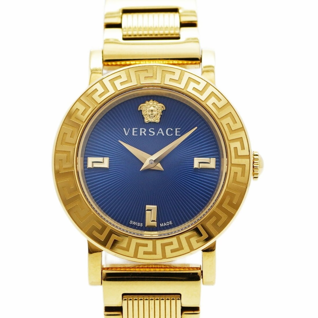 Versace STUD ICON VE6M00522 Blue Dial Women's Watch: --- Catalog ---Category: SizeWrist Size: 15.5cm / 6.1''Case Diameter: 28mm / 1.1''Category: DesignType: WristwatchGender: WomenColor (Dial): BlueMaterial (Band): Gold platedMaterial (Case): Gold plate