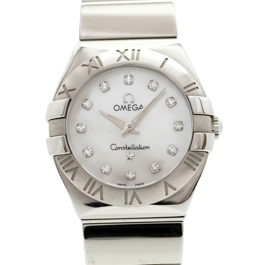 Omega Constellation 123.10.24.60.55.002 White Dial Women's Watch: --- Catalog ---Category: SizeWrist Size: 14cm / 5.51''Case Diameter: 24.5mm / 0.96''Category: DesignType: WristwatchGender: WomenColor (Dial): White shellMaterial (Band): Stainless steelMaterial (Case