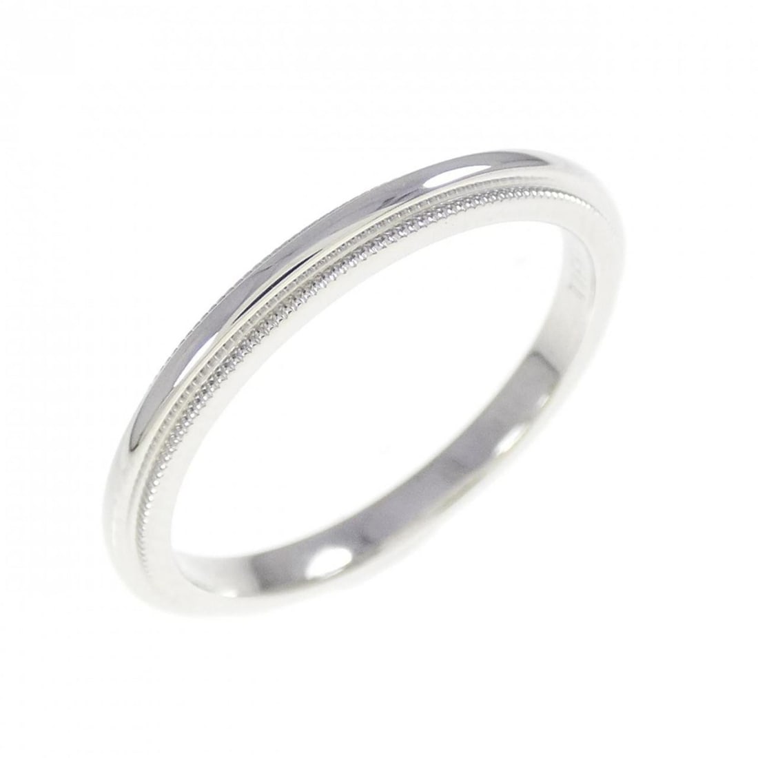 Tiffany Milgrain Ring: --- Catalog ---Category: SizeJP Size: 10.0US Size: 5.5Category: DesignType: Band ringGender: WomenMaterial: Platinum 950Category: GeneralBrand: Tiffany--- Item List ---Section: ConditionRanking: Rank