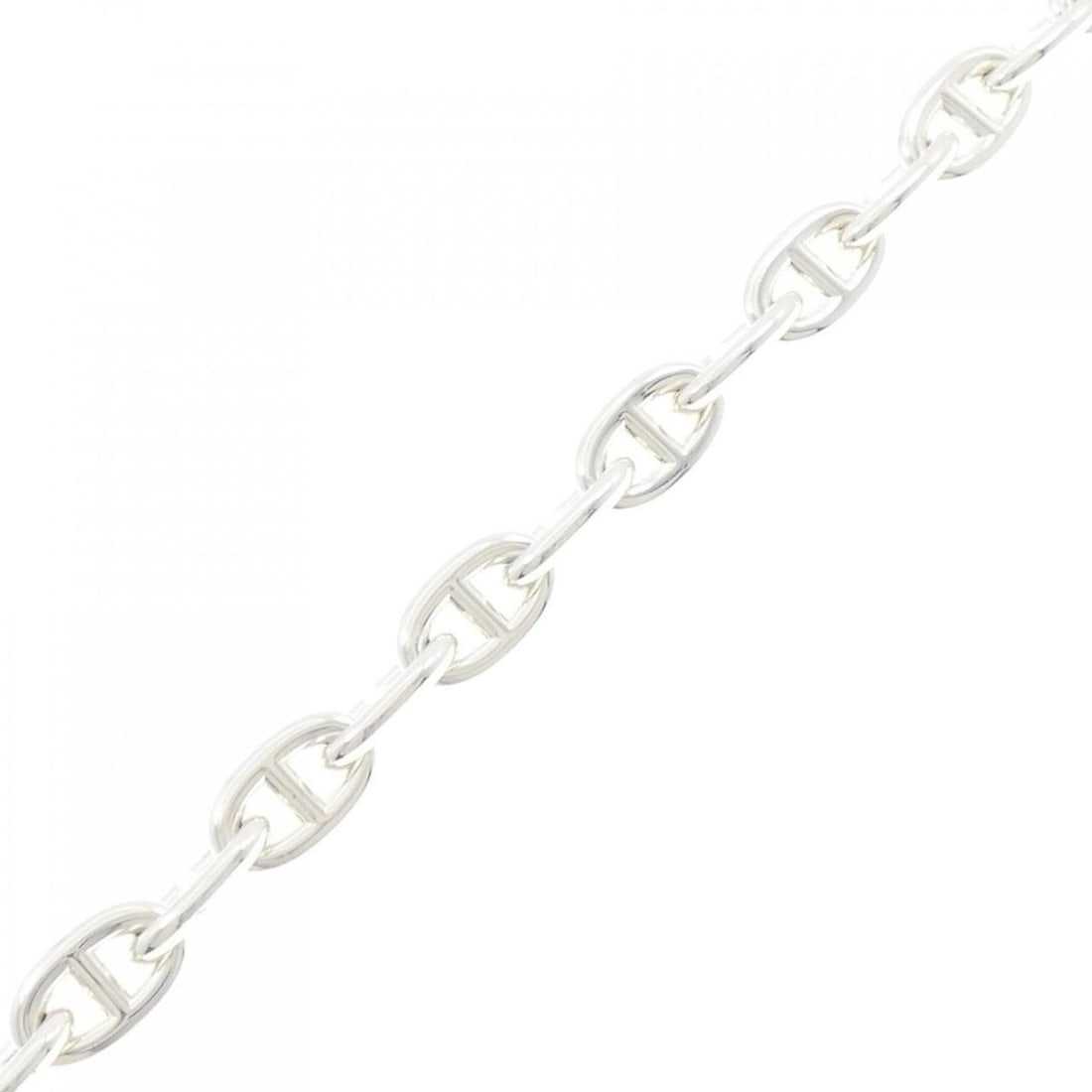 Hermes Chaine d'Ancre MM Bracelet: --- Catalog ---Category: SizeLength: 23.5cm / 9.25''Category: DesignType: Charm braceletColor: SilverGender: Women,MenMaterial: Silver 925Category: GeneralMPN: H101994BBrand: Hermes--- Item List ---Se