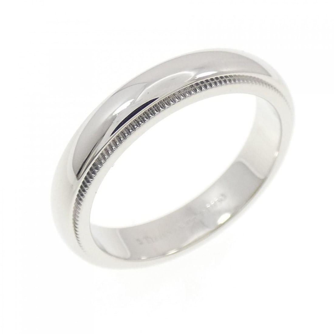 Tiffany Milgrain Ring: --- Catalog ---Category: SizeJP Size: 11US Size: 6Category: DesignType: Band ringColor: PlatinumGender: WomenMaterial: Platinum 950Category: GeneralBrand: Tiffany--- Item List ---Section: ConditionRan
