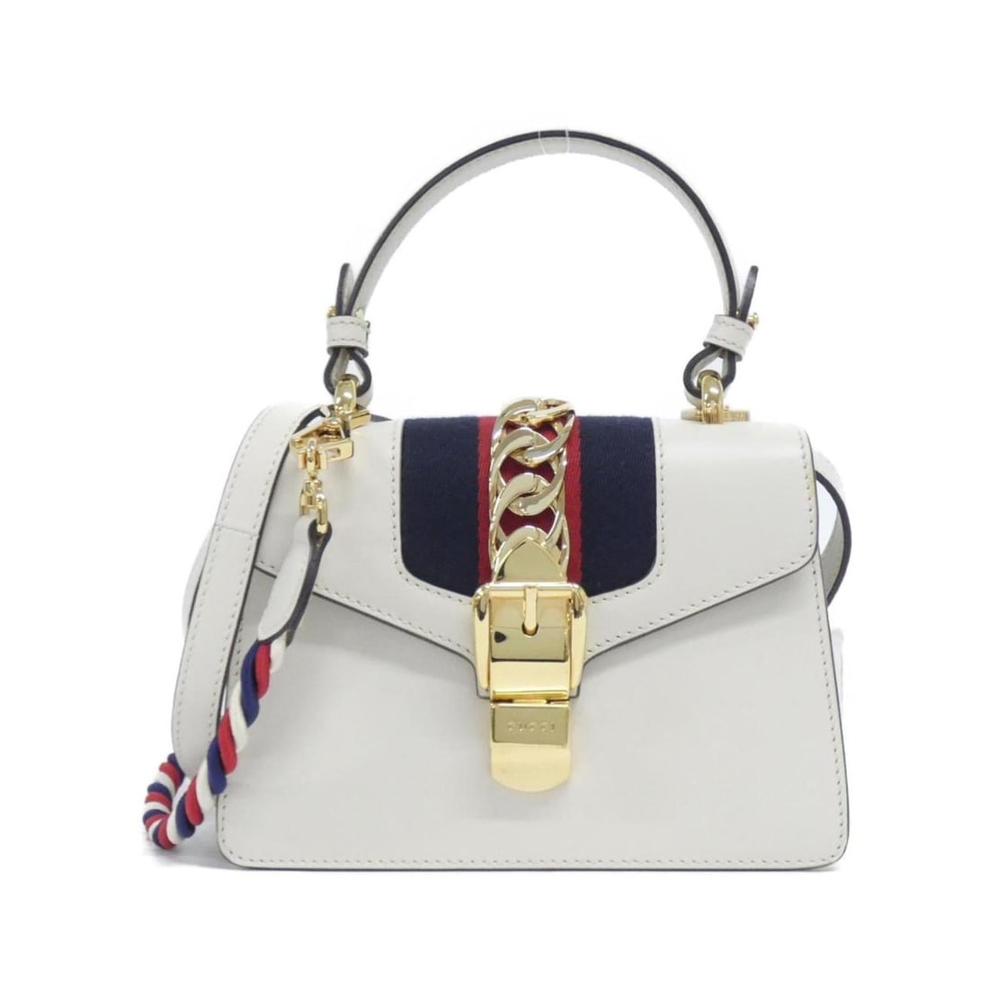Gucci SYLVIE 470270 D4ZAG handbag: --- Catalog ---Category: SizeWeight: 660g / 1.45lb.Size (HxWxD): 14cm x 20cm x 8cm / 5.51'' x 7.87'' x 3.14''Strap Length: 101.5cm - 111cm / 39.96'' - 43.7''Handle Length: 27cm / 10.62''Category: Desi