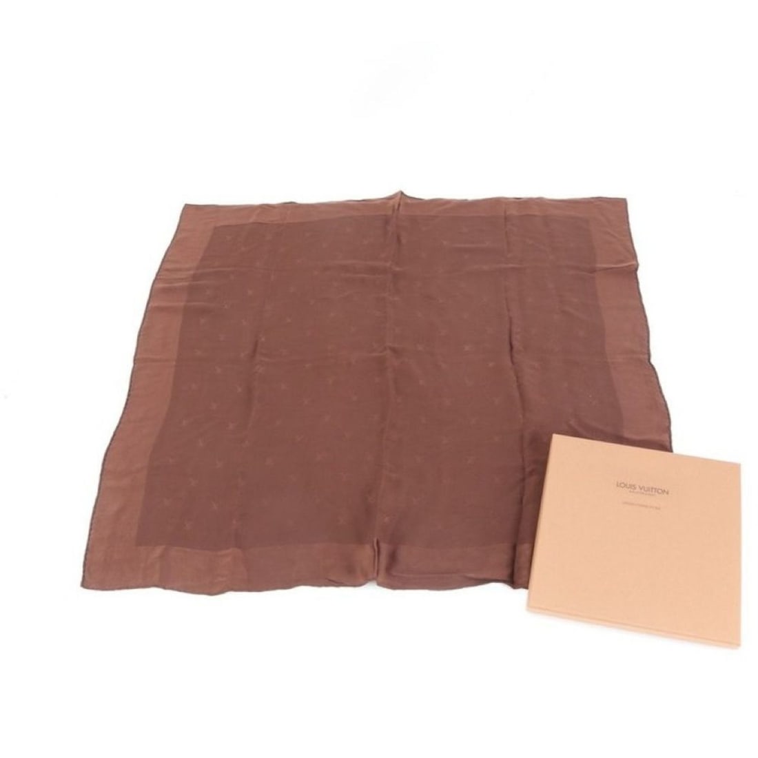 Louis Vuitton LV Monogram Brown Scarf/Muffler Stole Fashion Women's: --- Catalog ---Category: SizeSize (LxW): 84cm x 82cm / 33.07'' x 32.28''Category: DesignType: ScarfColor: BrownGender: WomenCategory: GeneralBrand: Louis Vuitton--- Item List ---Section: