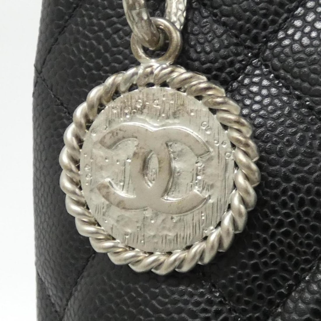 Chanel 1804 handbag - 4