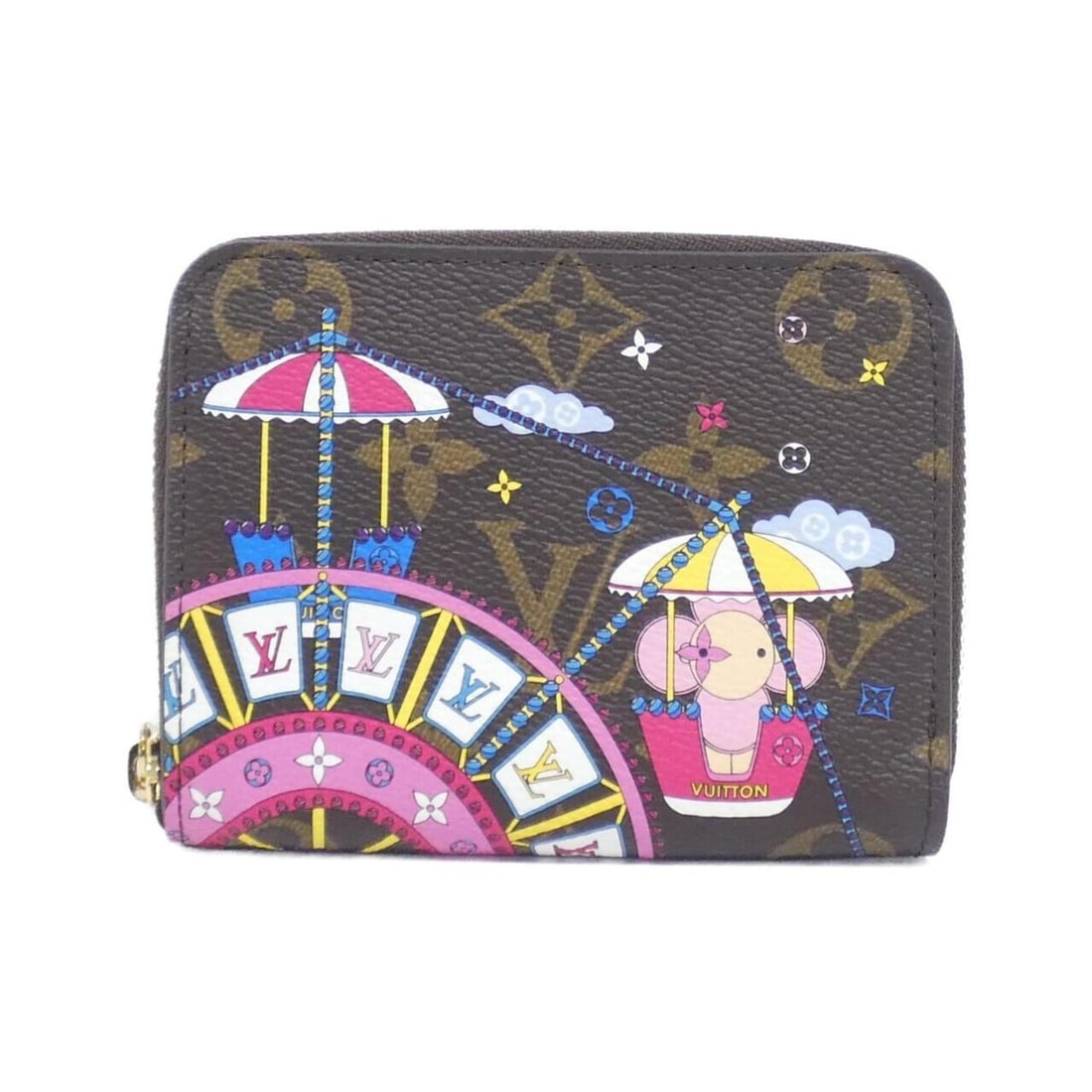 Louis Vuitton Monogram (Holiday) Zippy Coin Purse M69745 Wallets & Cases: --- Catalog ---Category: SizeSize (HxWxD): 8cm x 11cm x 2cm / 3.14'' x 4.33'' x 0.78''Category: DesignType: Coin purse/coin caseColor: BrownGender: WomenMaterial: Coated canvas Category: GeneralMPN: M