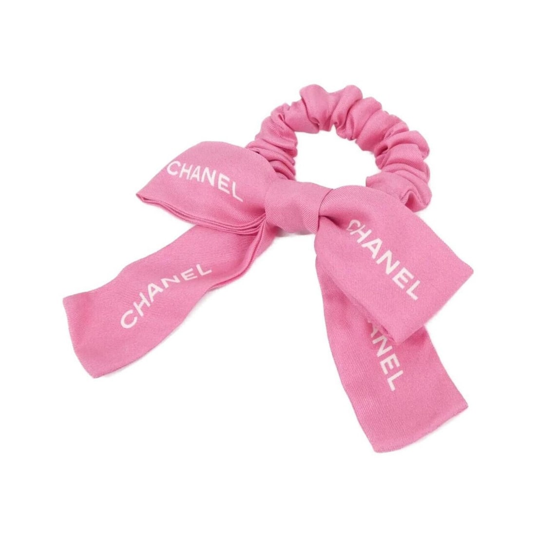 Chanel AA9064 Scrunchie: --- Catalog ---Category: SizeSize (LxW): 6.5cm x 21cm / 2.55'' x 8.26''Category: DesignType: ScrunchieColor: PinkGender: WomenMaterial: SilkCategory: GeneralMPN: AA9064Brand: Chanel--- Item List ---Se