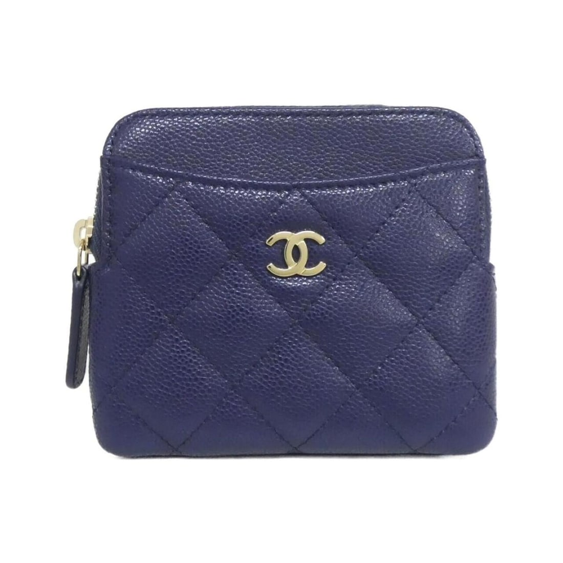 Chanel Timeless Classic Line AP2061 Wallet/Coin Case: --- Catalog ---Category: SizeSize (HxWxD): 10cm x 11cm x 2cm / 3.93'' x 4.33'' x 0.78''Category: DesignType: Coin purse/coin caseColor: NavyGender: WomenMaterial: Grained Calfskin Category: