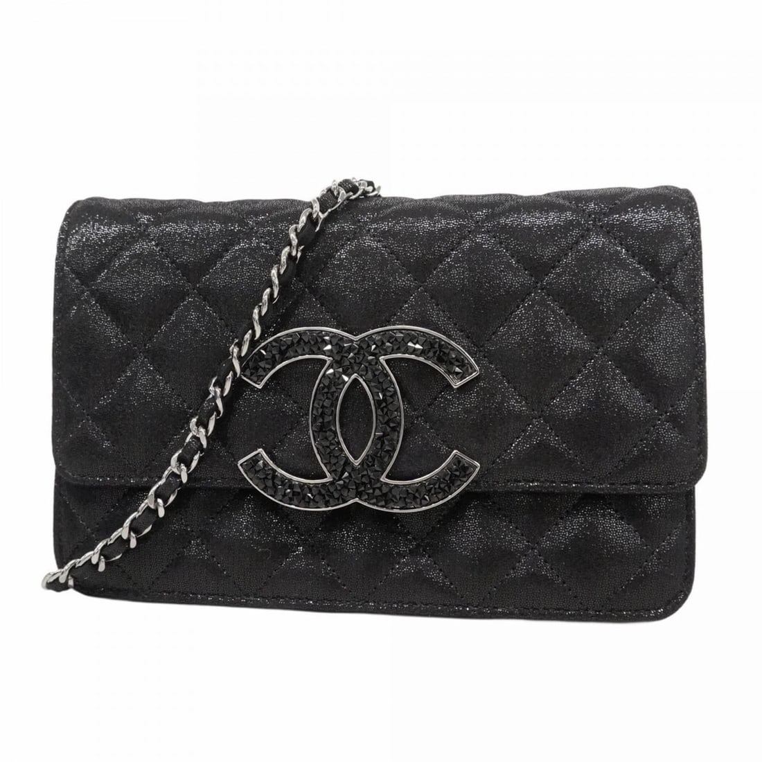 Chanel Matelasse Chain Shoulder Wallet in Black Leather for Women: --- Catalog ---Category: SizeSize (HxWxD): 13cm x 19cm x 2cm / 5.11'' x 7.48'' x 0.78''Category: DesignType: Chain/Shoulder walletColor: BlackGender: WomenMaterial: Leather Category: GeneralBrand: Cha