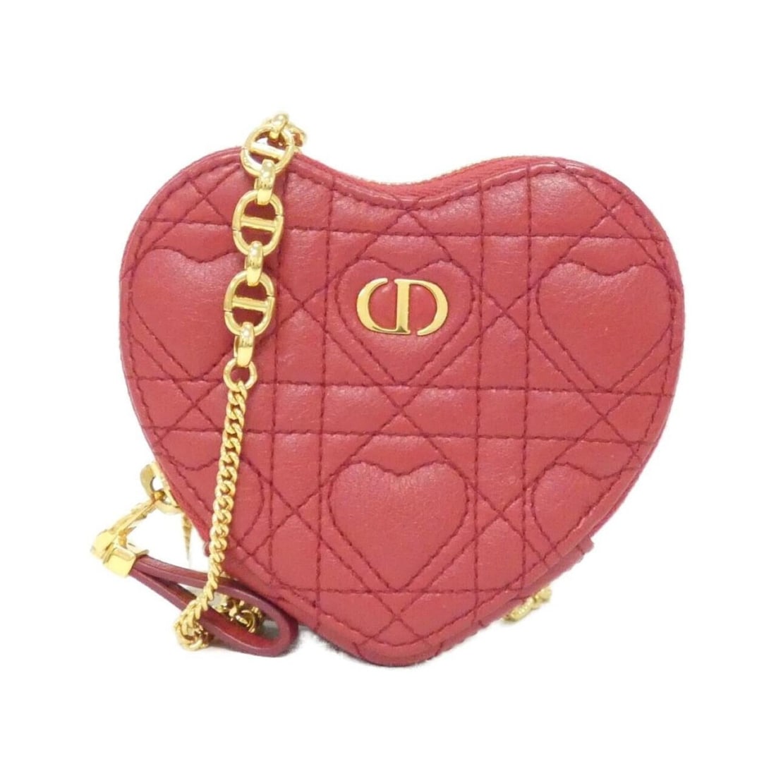 Christian Dior DIORAMOUR Caro Heart Handbag Pouch S5097UNID: --- Catalog ---Category: SizeSize (HxWxD): 10cm x 11cm x 2cm / 3.93'' x 4.33'' x 0.78''Category: DesignType: HandbagGender: WomenMaterial: Leather Hardware Color: GoldLeather/Fur Type: