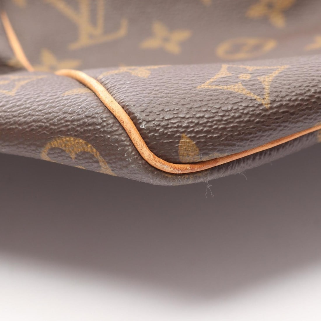 Chanel handbags - 10