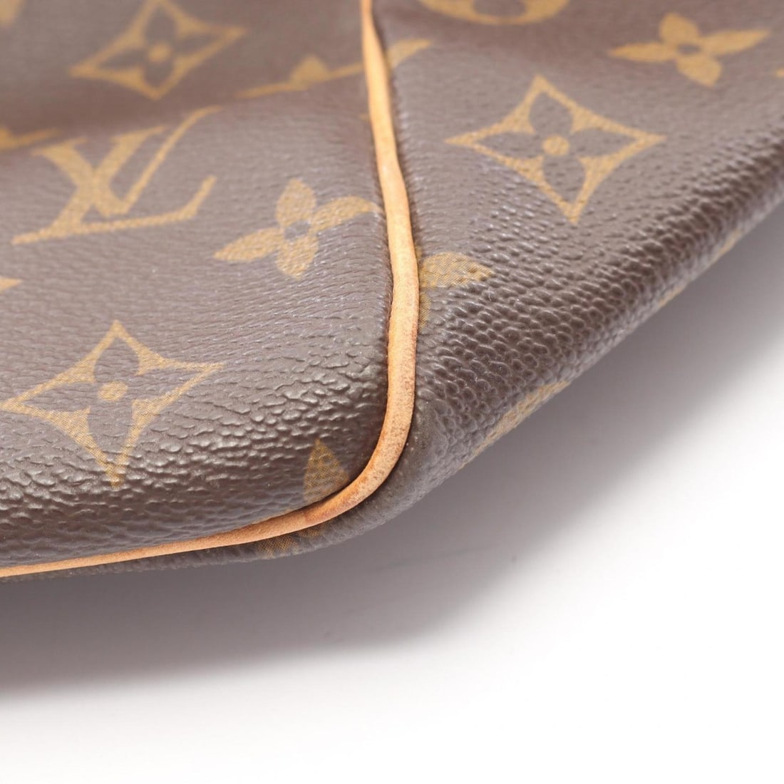 Chanel handbags - 11