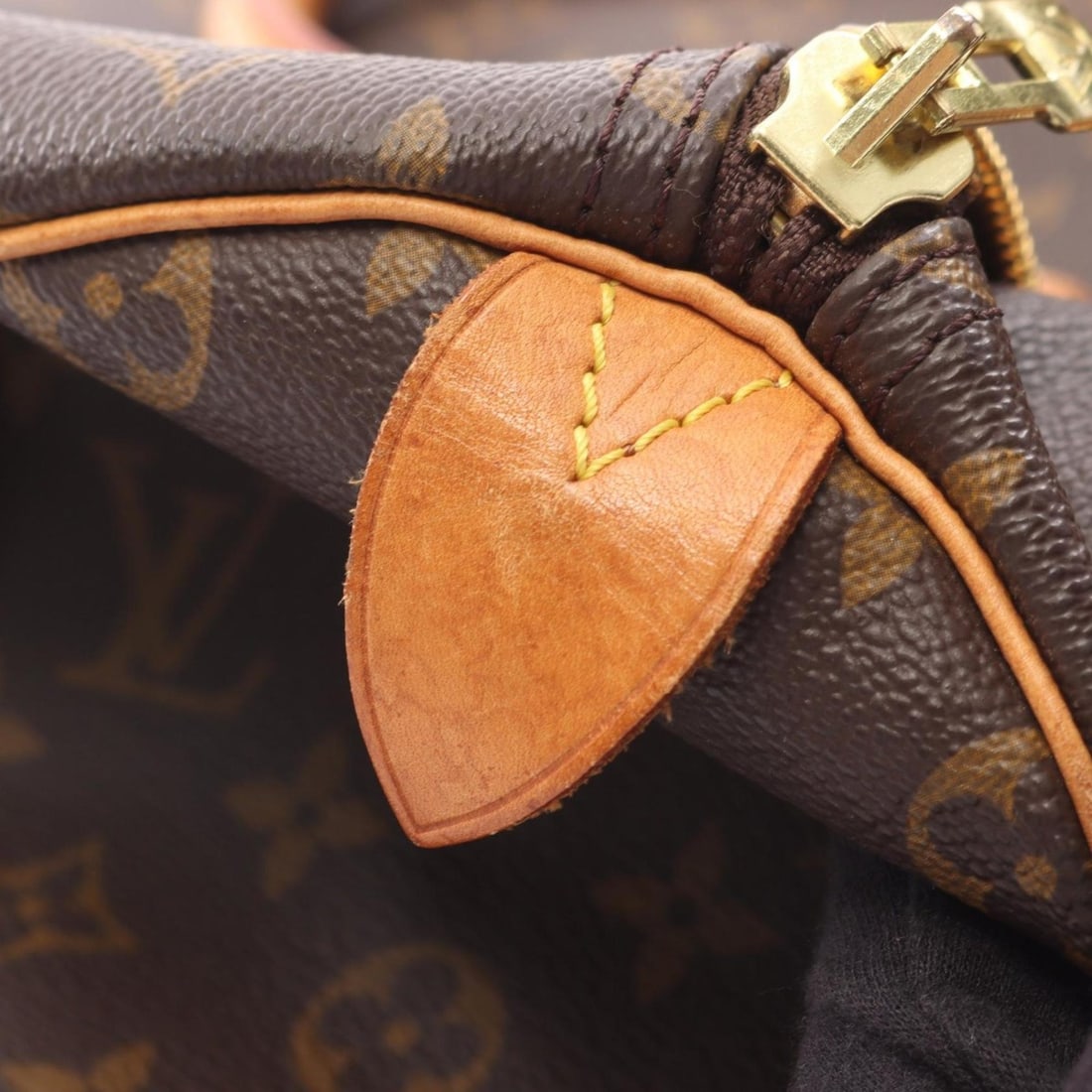 Chanel handbags - 15