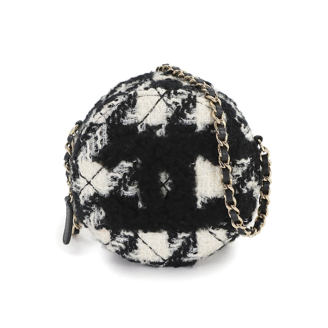 CHANEL Round Clutch Chain Shoulder Bag in Tweed, Leather, and Boa Fabric, Black White, Houndstooth: --- Catalog ---Category: SizeSize (HxWxD): 12.5cm x 12.5cm x 6.5cm / 4.92'' x 4.92'' x 2.55''Category: DesignType: Shoulder bagColor: Black, WhiteGender: WomenMaterial: Tweed , Leather Category: Gener