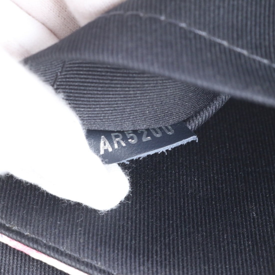 Gucci Separate Cross Necklace - 10