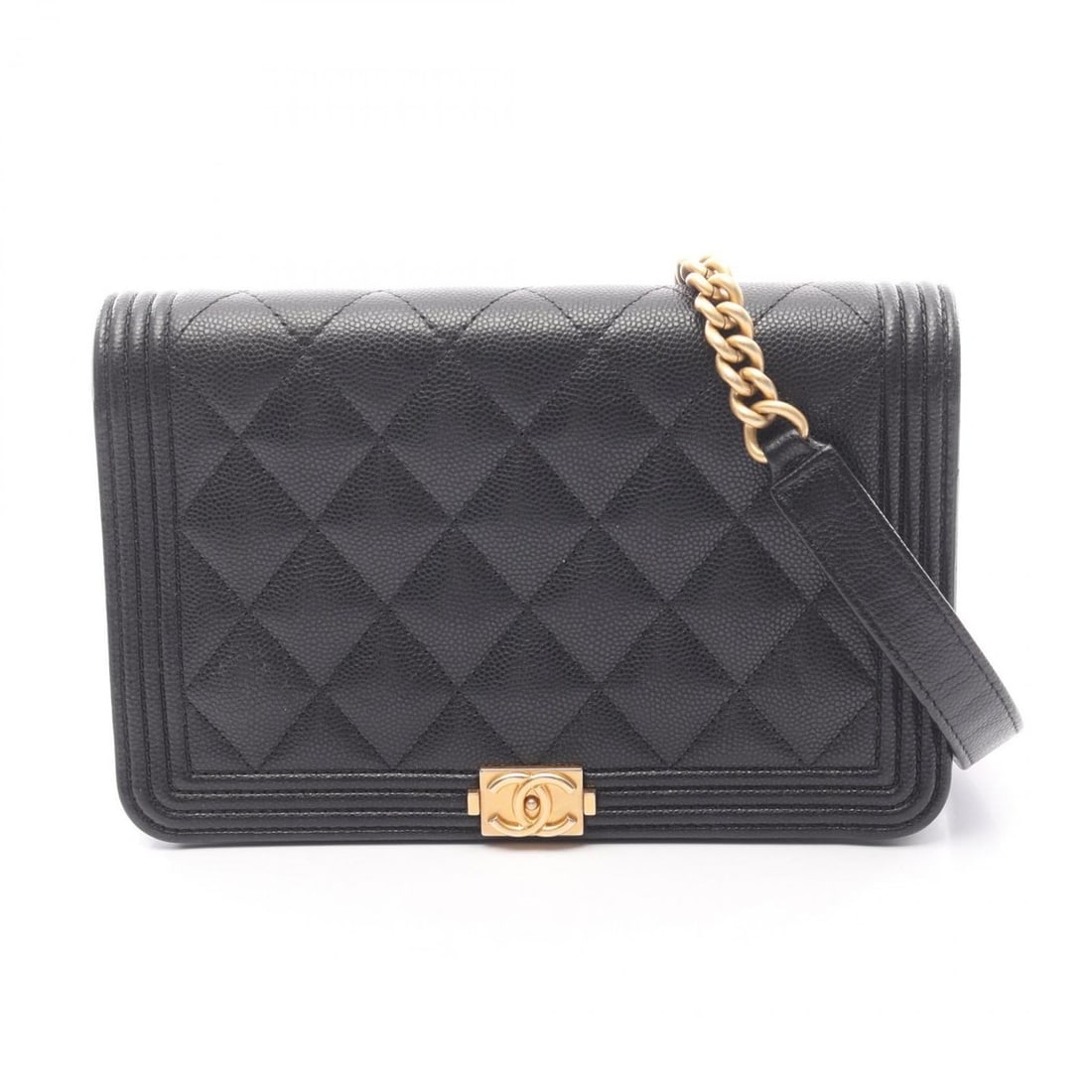 CHANEL Boy Chanel Matelasse Shoulder Bag in Calfskin Leather (Cowhide) for Women, Black: --- Catalog ---Category: SizeSize (HxWxD): 12cm x 19cm x 4cm / 4.72'' x 7.48'' x 1.57''Category: DesignType: Shoulder bagColor: BlackGender: WomenMaterial: Leather Leather/Fur Type: CalfskinCategory: