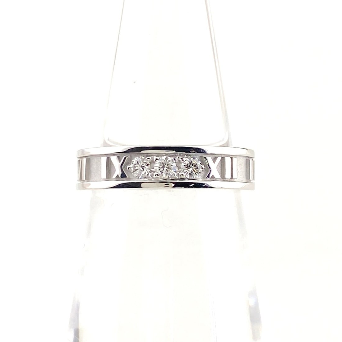 Tiffany & Co. Atlas Ring in White Gold with Diamonds, 750mm, for Women: --- Catalog ---Category: SizeWidth: 4.2mm / 0.17''Weight: 4.5g / 0.15oz.JP Size: 9US Size: 5Category: DesignType: Band ringStone: DiamondGender: WomenMaterial: White gold (18K)Category: GeneralLine: A
