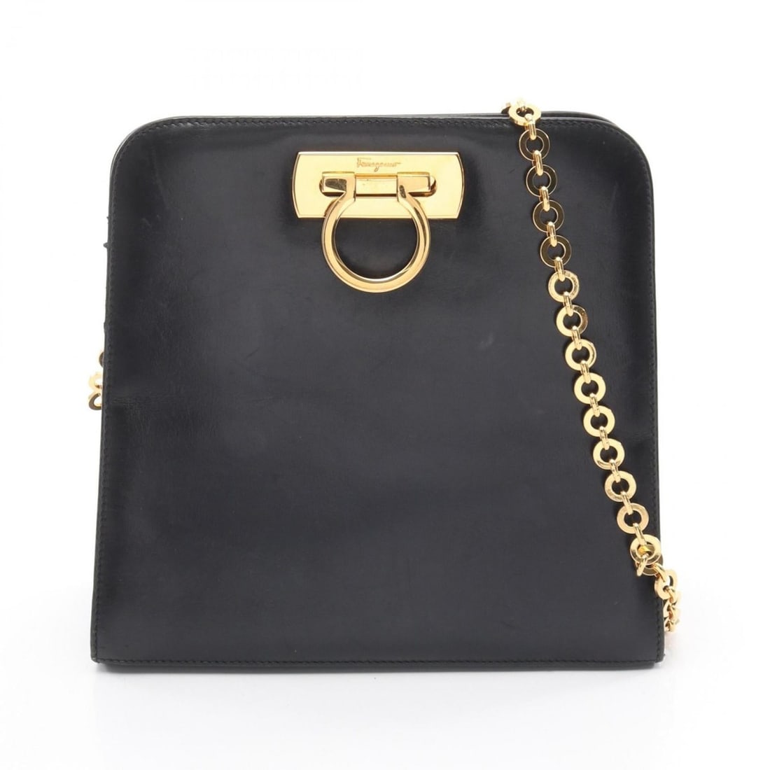 Salvatore Ferragamo Gancini shoulder bag, leather, women's, black: --- Catalog ---Category: SizeSize (HxWxD): 21cm x 22cm x 8cm / 8.26'' x 8.66'' x 3.14''Category: DesignType: Shoulder bagColor: BlackGender: WomenMaterial: Leather Category: GeneralBrand: Salvatore Fe